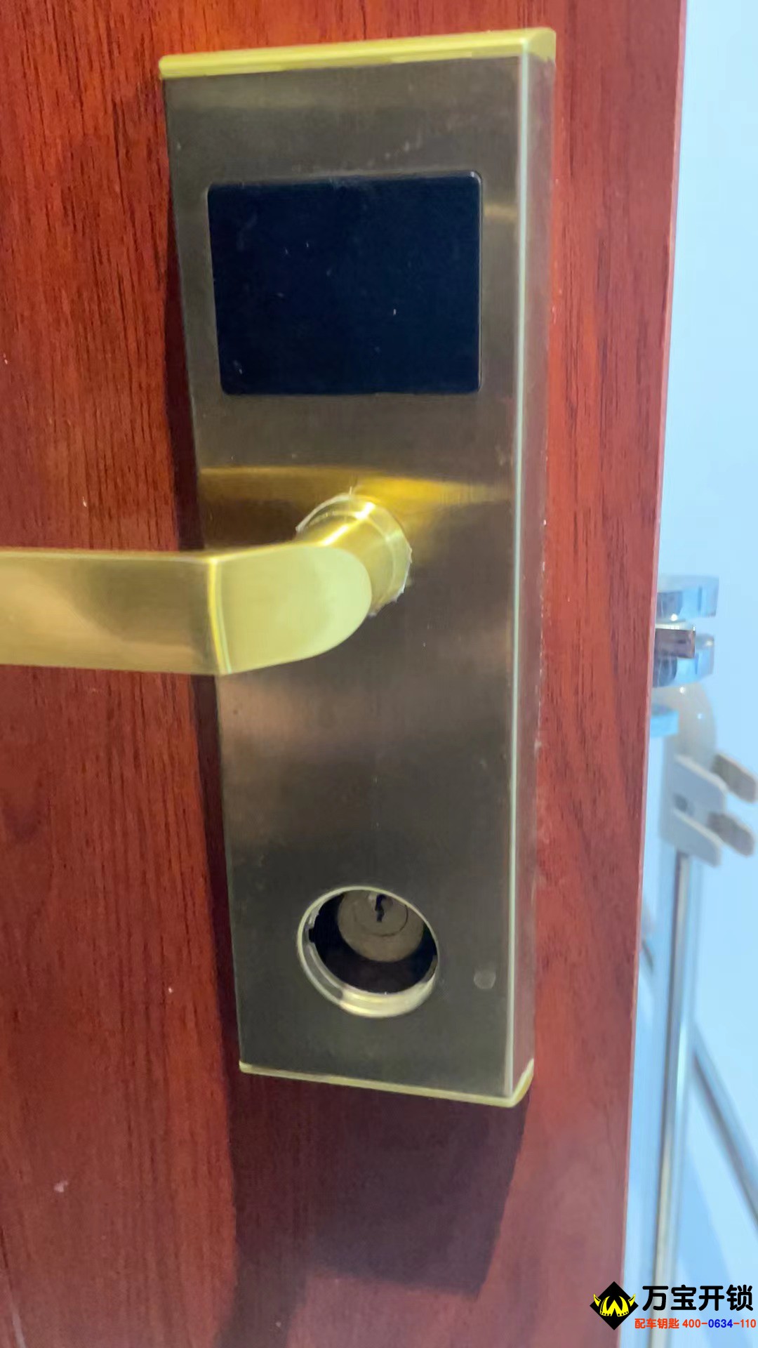 萊蕪酒店鎖開鎖，公寓鎖無損開鎖，指紋鎖密碼鎖開鎖