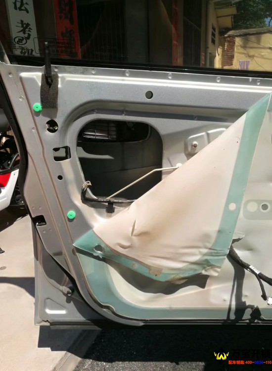 萊蕪別克凱越被撬車門鎖修復(fù)加配別克凱越汽車鑰匙，萊蕪修汽車鎖，萊蕪修別克鎖，萊蕪別克開(kāi)鎖
